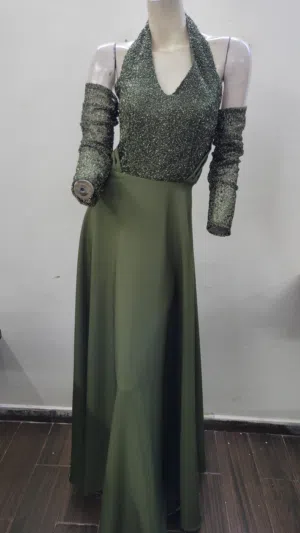 فستان سهرة مميز (زيتي) بتصميم عصري - جديد