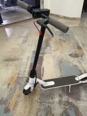 سكوتر كهربائي بجوده نظيفه تريد فقط عجله اماميا فقط سكوتر يعتبر جديد لا تريد اي شي تاني