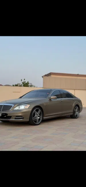 مرسيديس s500 2010