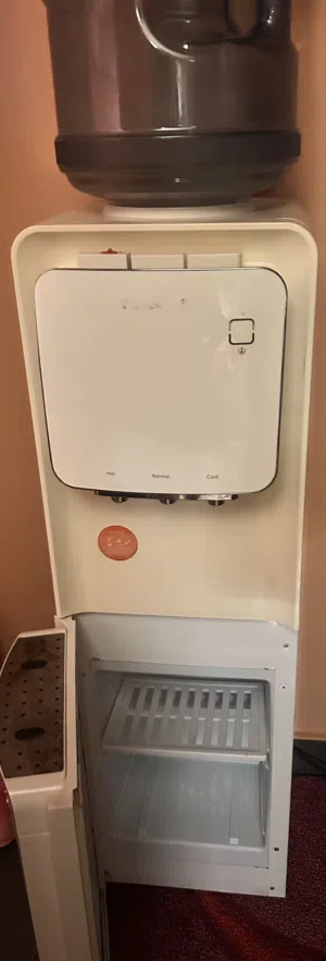 مبرد ماء حالته ممتازة للبيع