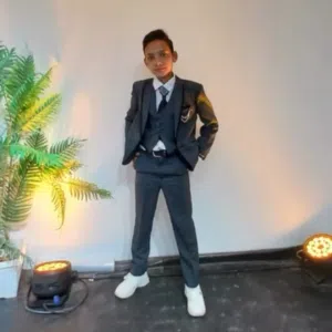 ابو عمر 
