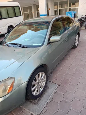 نيسان التيما 2005 بيما سنة  شرط الفحص قير ماكينة شاصى السيارة ممتازة السعر 450 قابل للتفاوض