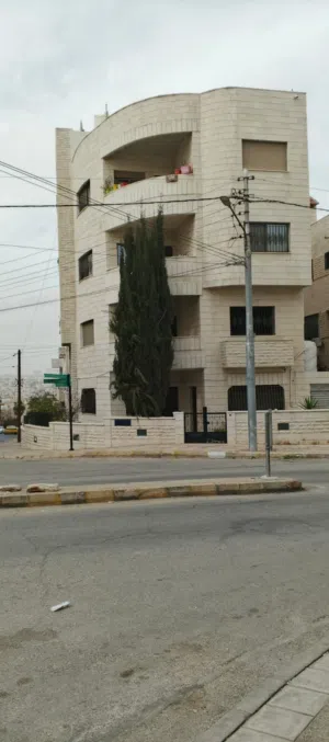 3 Bedrooms Apartments for Rent in Amman Daheit Al Yasmeen
