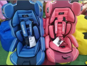 كار سيت كرسي سيارة لجلوس الاطفال.