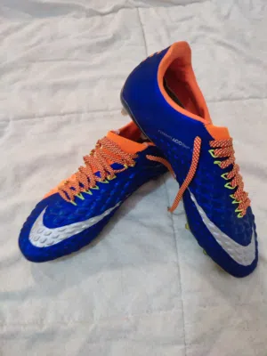 Original football shoes nike Hypervenomm size 44 أحذية کرة القدم ناکی اصلی