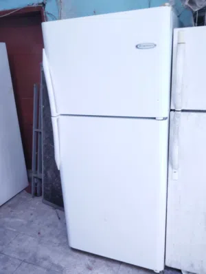 نبيع ثلاجه فرجدير امركي 24 قدم بحاله ممتازه حجم كبير تمام