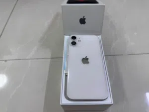 ايفون 12 mini ف حاله وكاله ف قمه النظافه ممتاز للتصوير او الاتصال او الالعاب بسعر 950 درهم ف ابوظبي