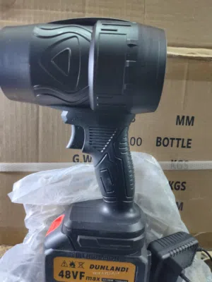 بلور شحن ذو دفع قوي