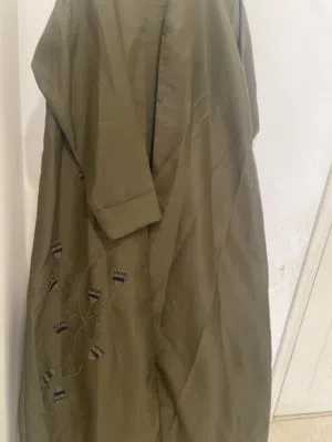 عبايه شك مستعمله شوي