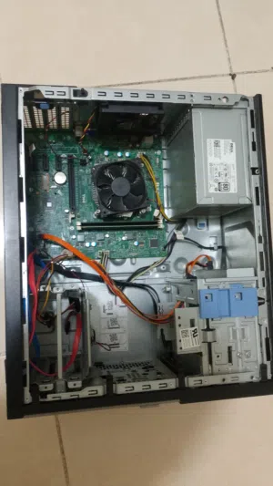 كمبيوتر ديل OptiPlex 3020 للبيع مع ملحقاته - جدة