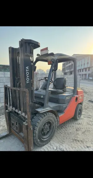 للبيع تويوتا فوركلفت 3 طن 2021 TOYOTA FORKLIFT 3 TON رافعة شوكية
