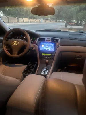 Used Lexus ES in Muscat