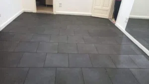 ارضيات مطاطيه لحمايه الارضيات من الصدمات