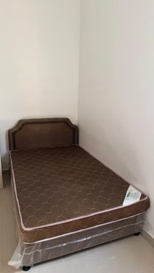 تسريحه مع سريرين نظيفه استخدام بسيط