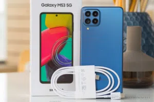جالاكسي M53 5G مستعمل بحالة الوكالة مع الكرتونة 256 جيجا 16 رام