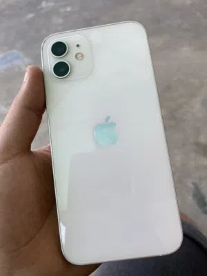 Apple iPhone 12 64 GB in Tripoli