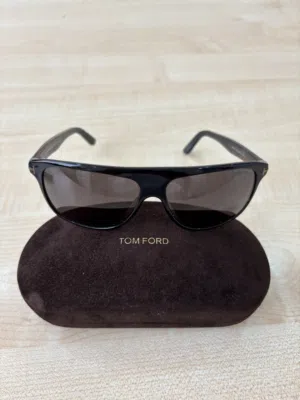 نظارات توم فورد ايطالية اصلية بحالة ممتازة TOMFORD sun glasses