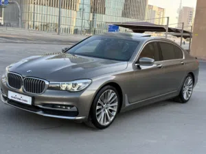 بي ام دبليو 740 LI موديل 2017 صبغ الوكاله