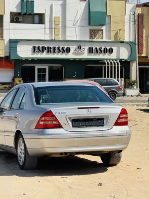 بسم الله ماشاء الله ربي يبارك   Mercedes Benz ..c320 سيارة نظيفة تبارك الرحمن  سيرفس تامً .زيوت فلا