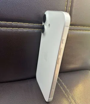Apple iPhone 16 128 GB in Amman