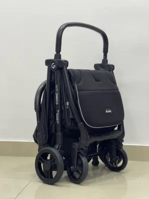 عربه اطفال في حاله ممتازه