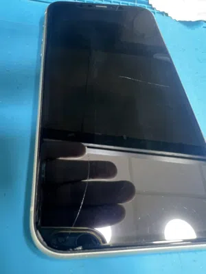 Apple iPhone 11 64 GB in Amman