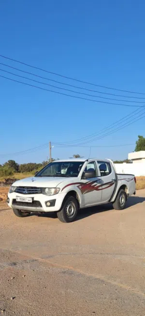 Used Mitsubishi L200 in Tripoli