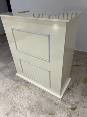 طاولة ريسبشن