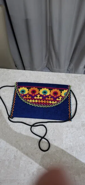 حقيبة كتف يدوية مطرزة أنيقة