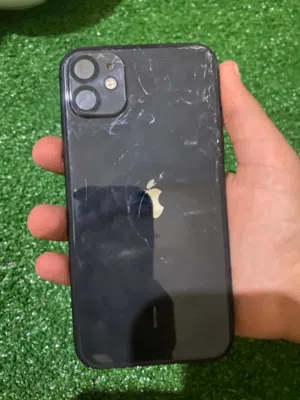 Apple iPhone 11 64 GB in Tripoli