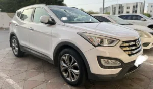 Hyundai Santa Fe 3.3L AWD (Top Model) 2015 Automatic