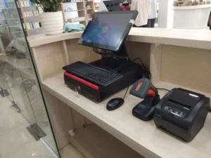 كفاله خمس سنوات سيتم كاشير الوحيد بسعر حرق