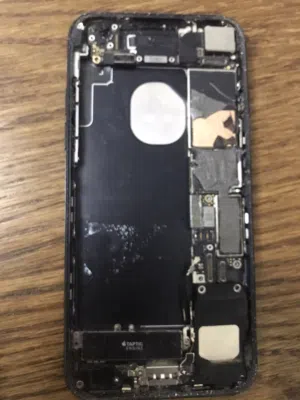 Apple iPhone 7 128 GB in Amman