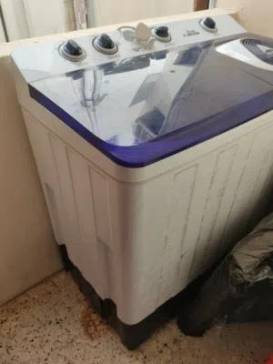 Semi Automatic Machine - 15 kgs huge tank. 18 months old.