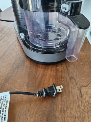 NINJA ICE CREAM MACHINE
