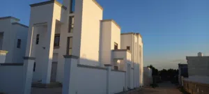 عدد 2 منازل كبار ودورين للبيع بسم الله  ماشاء الله