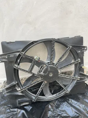 مروحة مكينة فورد فكتوريا أو ماركيز أصلية