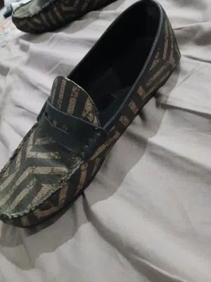 حذاء غوتشي رجالي