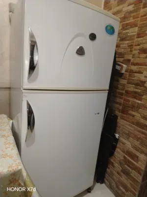 ثلاجة سانيو بحالة جيدة جداً