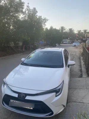 للمراوس فقط و حسب القناعة  كورولا هايبرد زيرو موديل 25 الشكل الامريكي