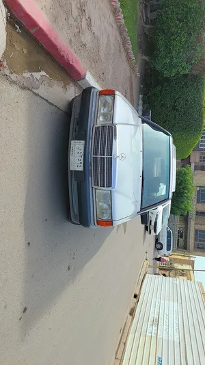 Mercedes Benz ‏E-Class ‏E 190 ‏1992
