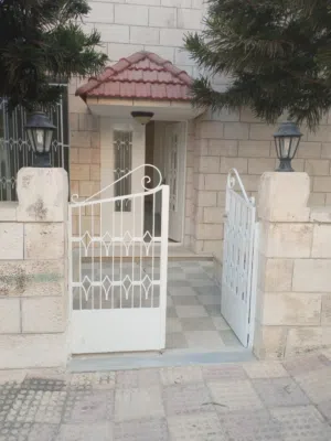 150 m2 3 Bedrooms Apartments for Rent in Amman Shmaisani