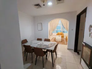 شقه مفروشه للايجار الشهري غرفه و صاله في التعاون