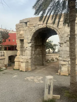 فيلا ارضة للاجار قرجي قرب جامع أسامة بن زيد