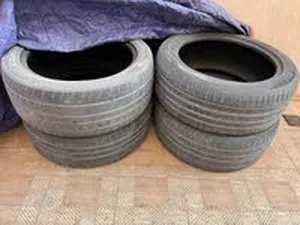 عدد 4 كفرات مستعملة للبيع ( سيام تيار 255-45-19 ) , سنة الصنع 2019 .