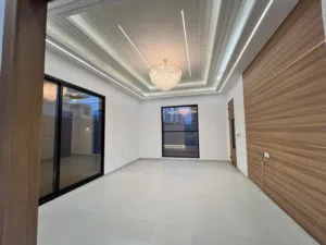 فيلا فاخرة للبيع في الزاهية  5 غرف ماستر  تصميم راقي + شلالات  سعر مغري  Luxury Villa for