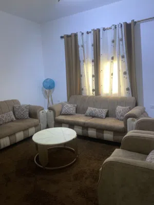 شقة فاخرة مفروشه للإيجار الشهري والسنوي