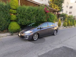 تويوتا بريوس 2015 ( فتحة بانوراما ) فحص كامل