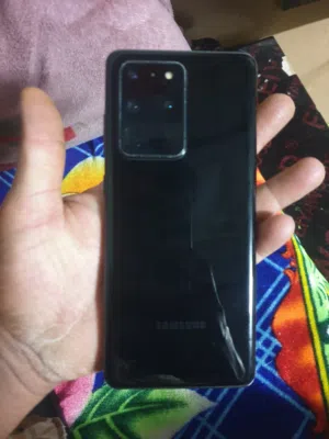 Does anyone have a display?কারোর কাছে ডিসপ্লে আছে هل لدى أحدكم شاشة عرض؟