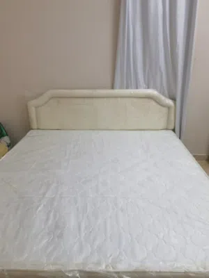 Queen size bed